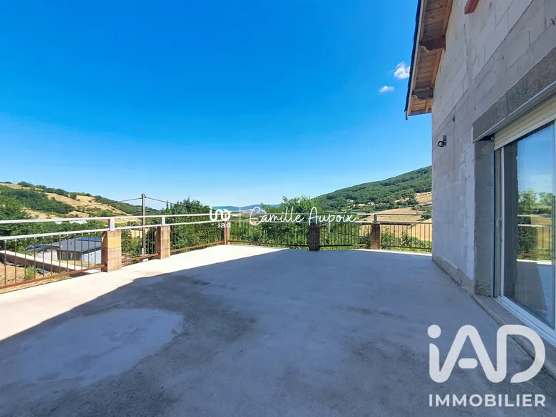 Maison 8 pièces 303 m² · à Ancy · 303,2 m² · 335 000 €