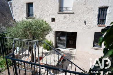 Maison de ville à Mer (41500)