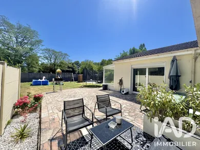 Maison à Combs-la-Ville (77380)
