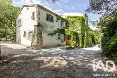 Domaine à Fontvieille (13990)