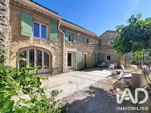 Mas in Cheval-Blanc (84460)