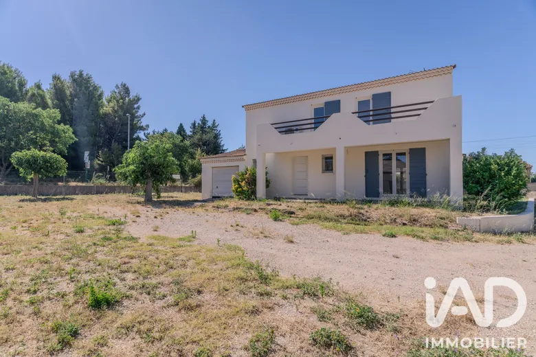 Maison 5 pièces 104 m² · à Morières-lès-Avignon · 104 m² · 349 000 €