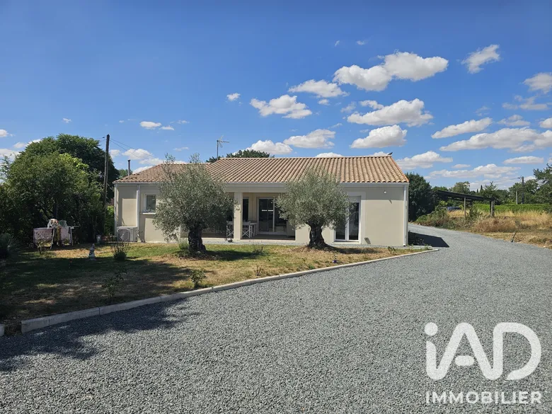 Maison 5 pièces 108 m² · à Asnières-la-Giraud · 108 m² · 249 000 €