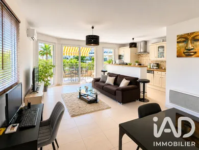 Apartment in Villeneuve-Loubet (06270)