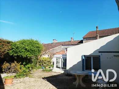 House in Corme-Royal (17600)