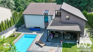 Maison d'architecte à Mont-Saint-Martin (54350)