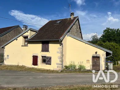 Maison de village à Sarrogna (39270)