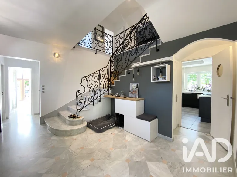 Maison 5 pièces 175 m² · à Sucy-en-Brie · 175 m² · 735 000 €