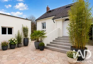 House in Plaisir (78370)