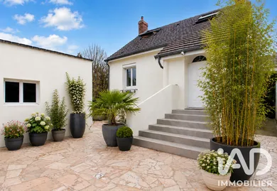 House in Plaisir (78370)