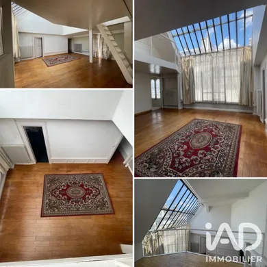 Apartment in Paris (75006)