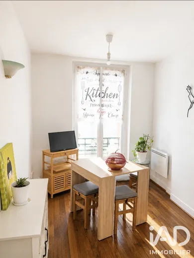 Apartment in Paris (75013)