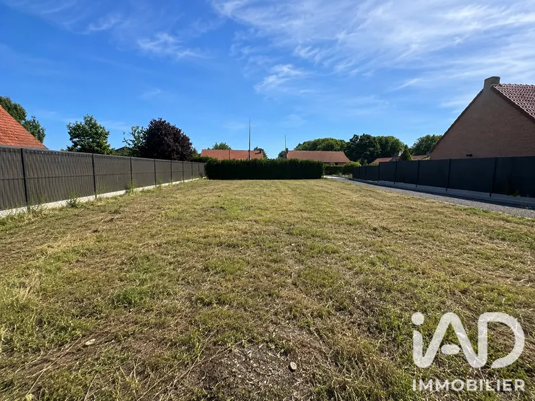 Terrain à bâtir à Faumont (59310) · 97 500 €