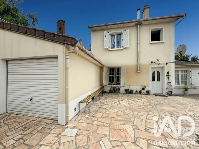 Maison 5 pièces 111 m² · à Villeneuve-Saint-Georges · 111 m² · 330 000 €