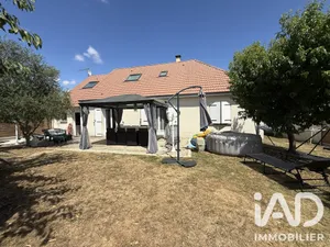 House in Saint-Denis-Lanneray (28200)