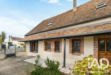 Maison de campagne à Montigny-Lencoup (77520)