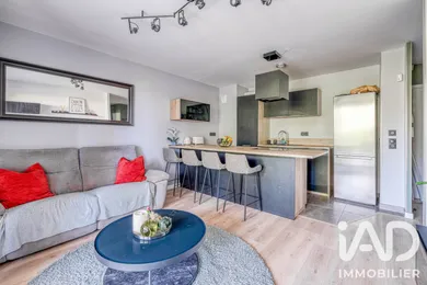 Appartement à Villeneuve-Saint-Denis (77174)
