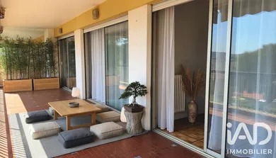 Apartment in Nice (06100)