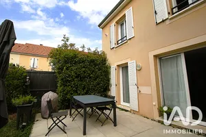 Traditional house in Villecresnes (94440)