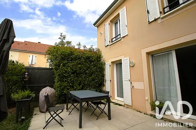 Maison traditionnelle à Villecresnes (94440)