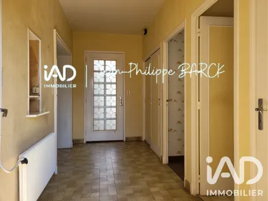 House in Commentry (03600)