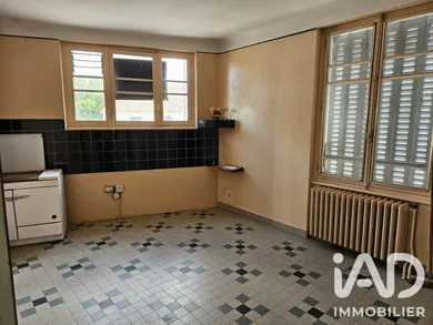 Immeuble à Servant (63560)