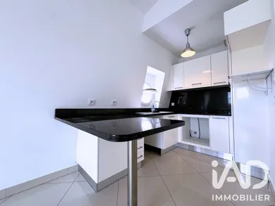 Apartment in Villecresnes (94440)