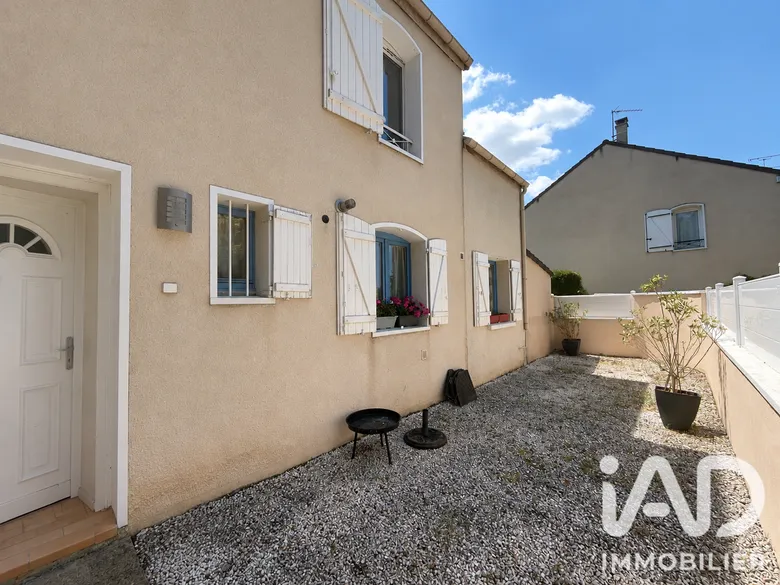 Maison 6 pièces 110 m² · à Vert-Saint-Denis · 110 m² · 300 000 €