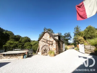 Maison de campagne à Castelnau-de-Mandailles (12500)