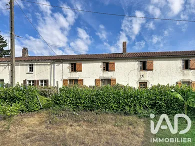 Maison à Neuvy-Bouin (79130)