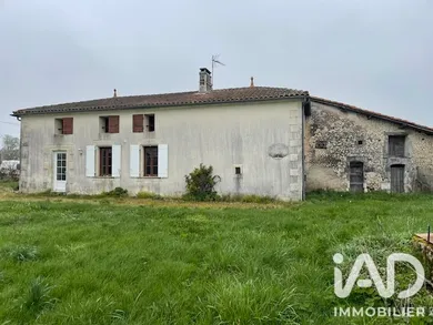 Maison à Réaux (17500)