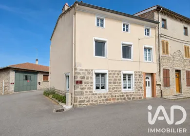Maison à Saint-Barthélemy-Lestra (42110)