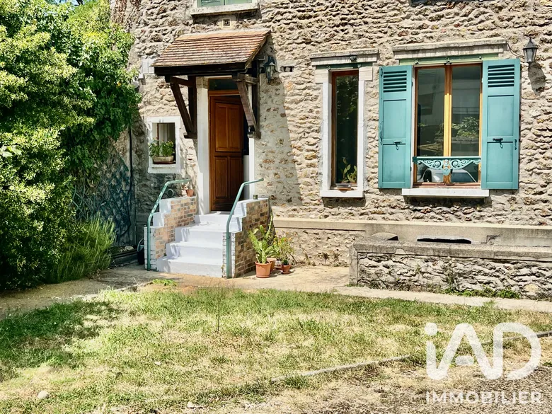 Appartement 3 pièces 62 m² · à Corbeil-Essonnes · 61,8 m² · 163 000 €