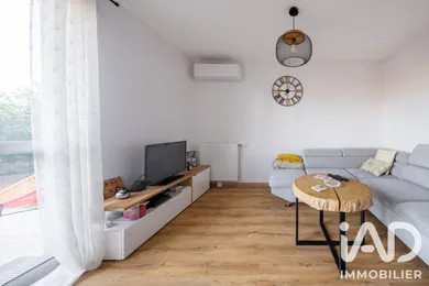 Apartment in Chevigny-Saint-Sauveur (21800)