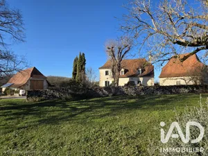 Maison traditionnelle à Assier (46320)