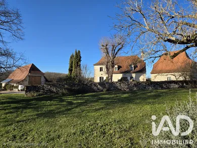 Maison traditionnelle à Assier (46320)