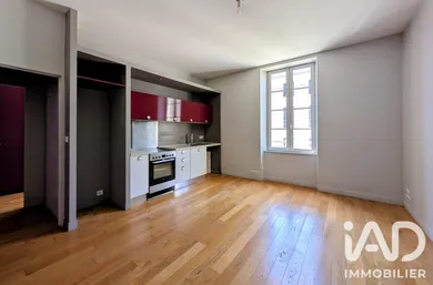 Appartement à La Rochelle (17000)