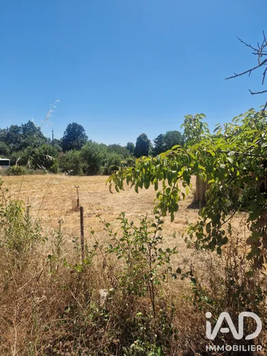 Building plot in Loretz-d'Argenton (79290)