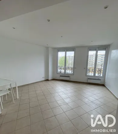 Appartement à les lilas (93260)