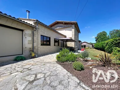 House in Landiras (33720)