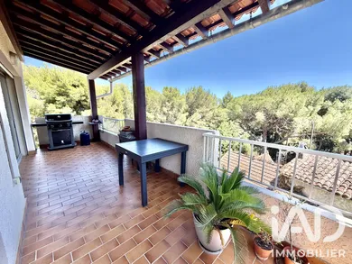 Apartment in Toulon (83200)
