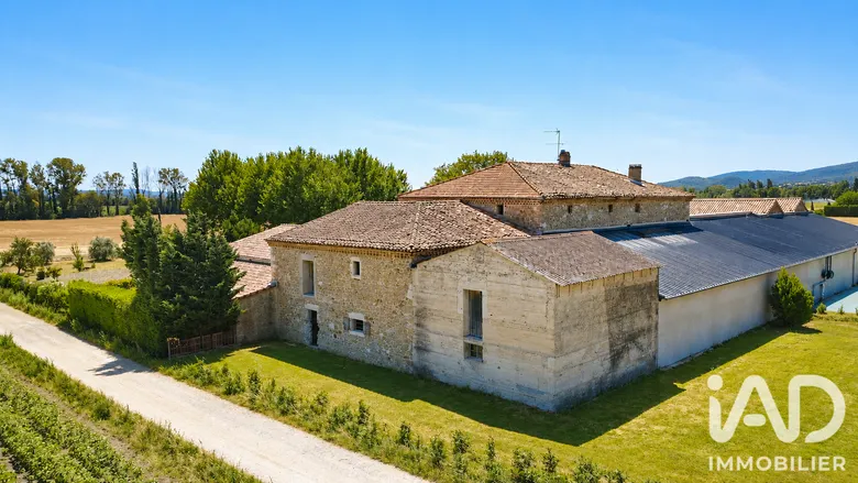 Immeuble 320 m² · à Marsanne · 320 m² · 170 000 €