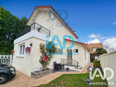 Maison traditionnelle à Montfermeil (93370)