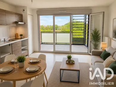 Appartement à L'Isle-d'Abeau (38080)
