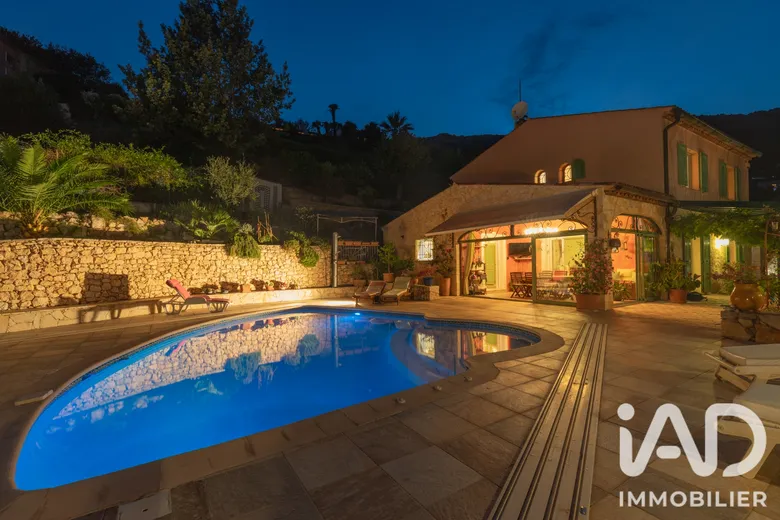 Maison 6 pièces 175 m² · à Vence · 175 m² · 999 000 €