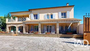 Maison de campagne à Cavaillon (84300)