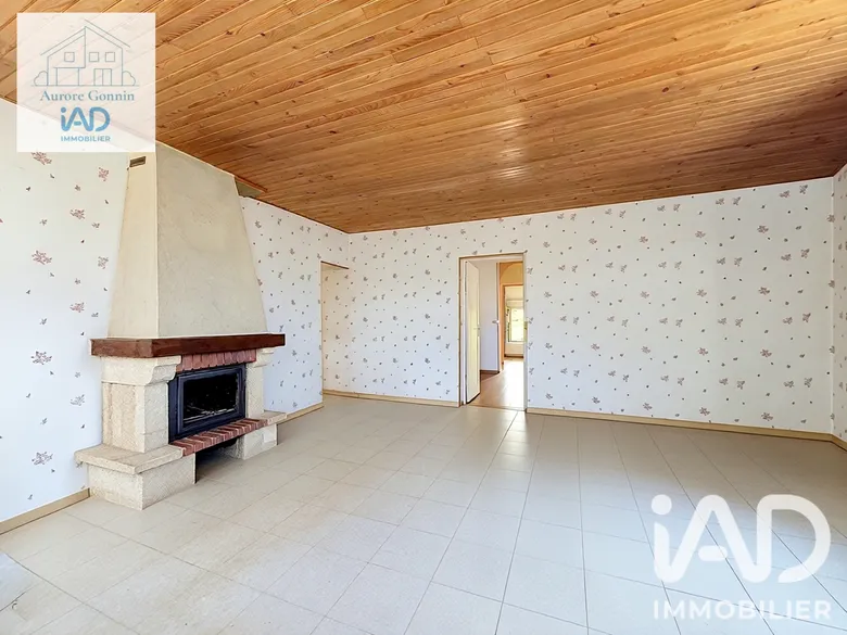 Maison 6 pièces 122 m² · à Sancoins · 121,7 m² · 66 000 €