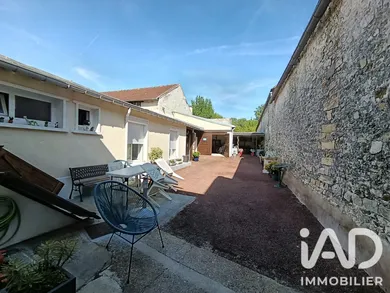 Maison de village à La Chapelle-la-Reine (77760)