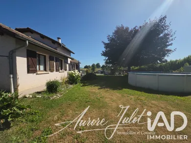 Maison traditionnelle à La Bâtie-Montgascon (38110)