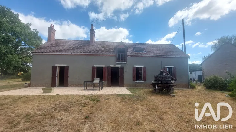 Maison 6 pièces 128 m² · à Saint-Georges-sur-la-Prée · 128 m² · 118 000 €